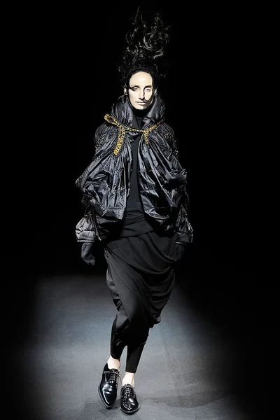 Look 38